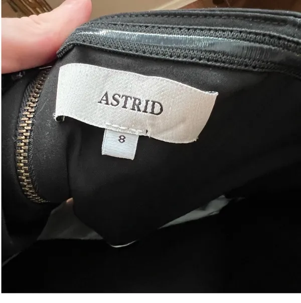 Astrid Black Size 8 - Image 4