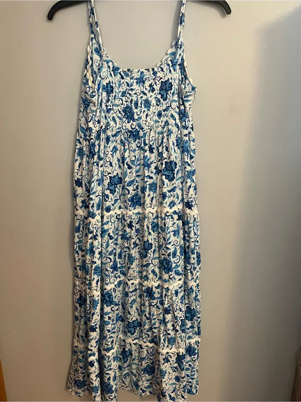 Blue Floral Tiered Maxi Dress with Spaghetti Straps - Image 4