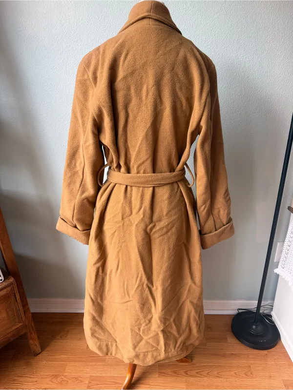 Orvis Wool Trench Coat Size Medium - Image 4
