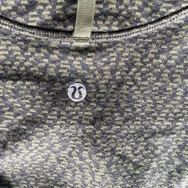 Lululemon Define Jacket in Brave Olive Size 4 - Image 16