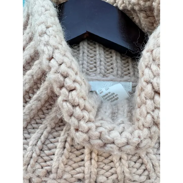 H M‎ Chunky Knit Turtleneck Sweater Beige Cropped Cozy Pullover Size S - Image 3