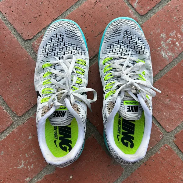 Nike Sneakers Size Women’s 8.5 - Image 2