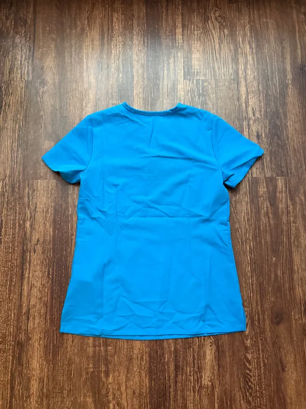 NWT FIGS Women’s Extreme Blue Catarina Extremes One Pocket Scrub Top - Size XXS - Image 2