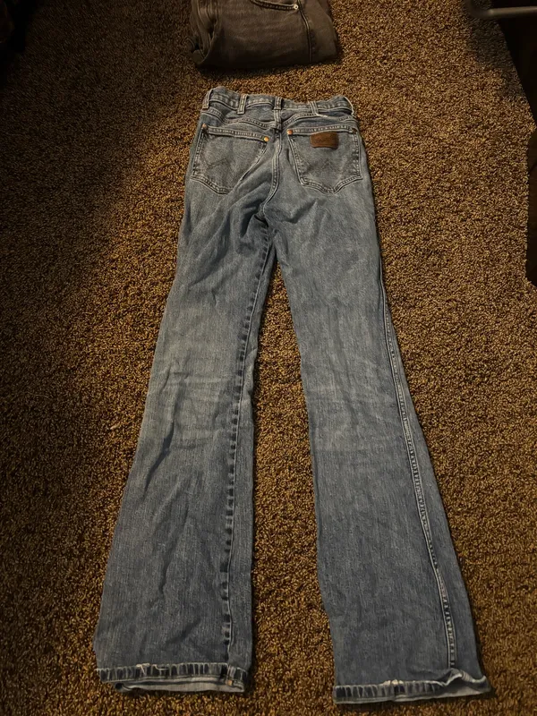 Wrangler Bootcut Jeans - Image 2