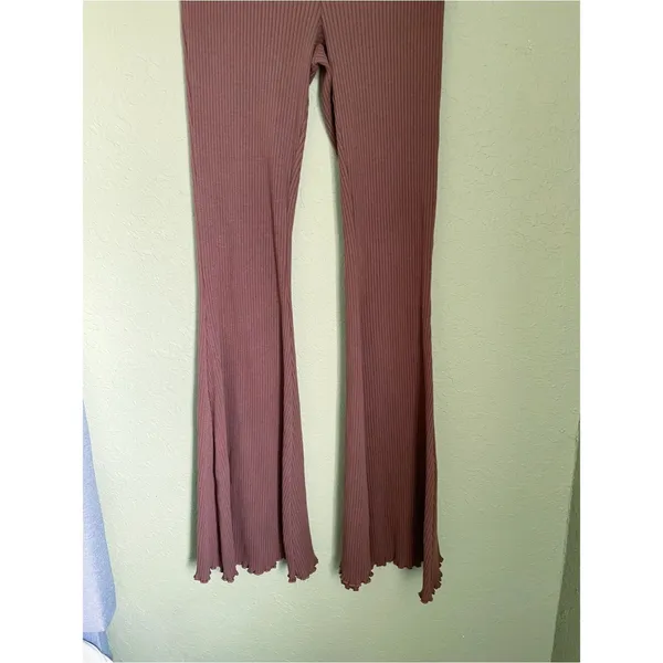 Aerie Kick It Rib Knit Flare Pants Size M Brown Bootcut Kickboot Lettuce - Image 6