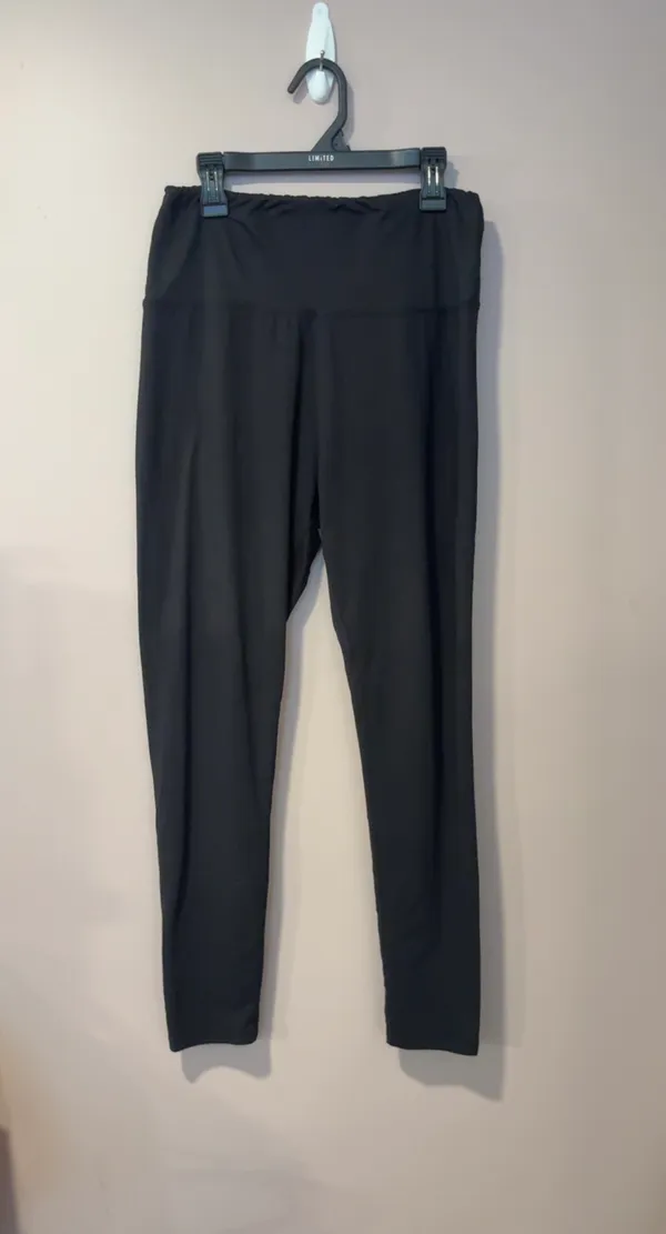 Black High-Waisted Leggings - Image 3