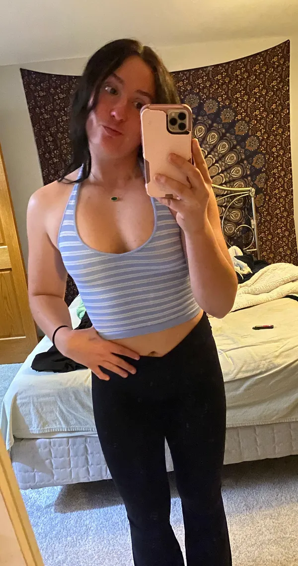 Tillys baby blue stripped halter cropped top - Image 4