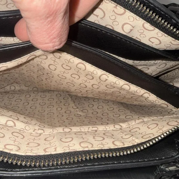 Y2K GUESS Black Monogram‎ Old Money Classic Designer Chic Satchel Purse Bag - Image 10