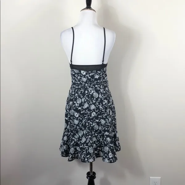 Adelyn Rae Black Floral Mesh Ruched Tie Fit & Flare Mini Dress Small - Image 4