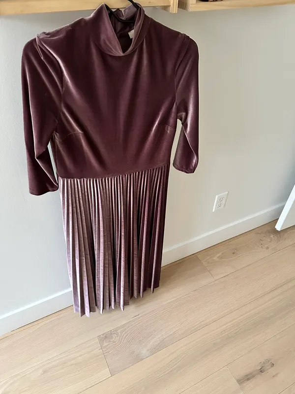 Velvet Dress - Image 5