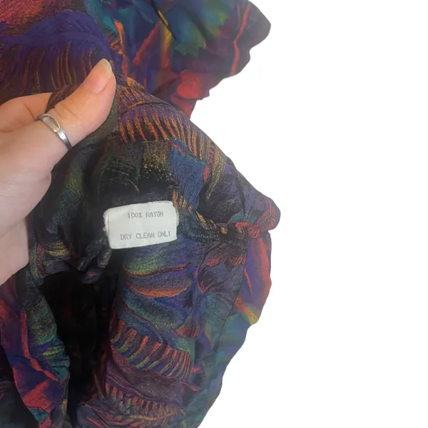 Karen Kane Vintage 90 Women Medium Dark Purple Tropical‎ Floral Blouse - Image 5