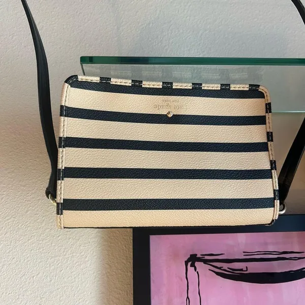 Kate Spade Purse 👜 - Beige and Black Stripe - Image 8