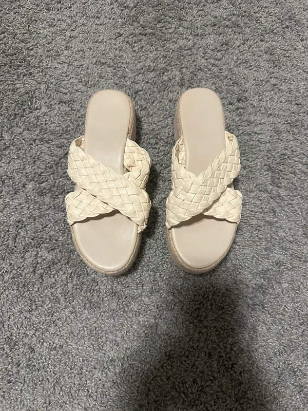 Shein Platform Sandals Cream - Image 2