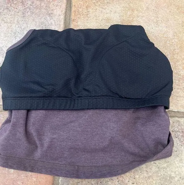 cropped tank sports bra size Xs - Image 5