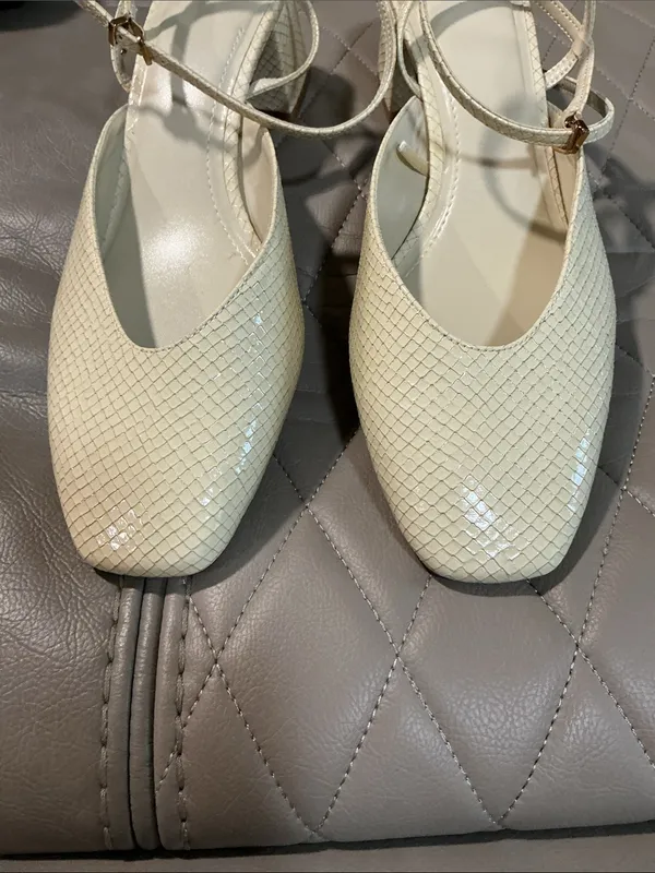 Zara Cream Textured Square-Toe Ankle Strap Mules - Image 2