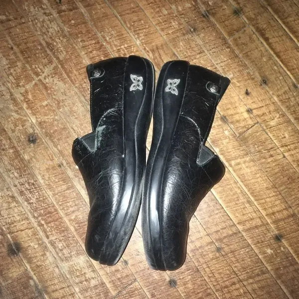Alegria black embossed professional/nurse clogs, size 40 - Image 4