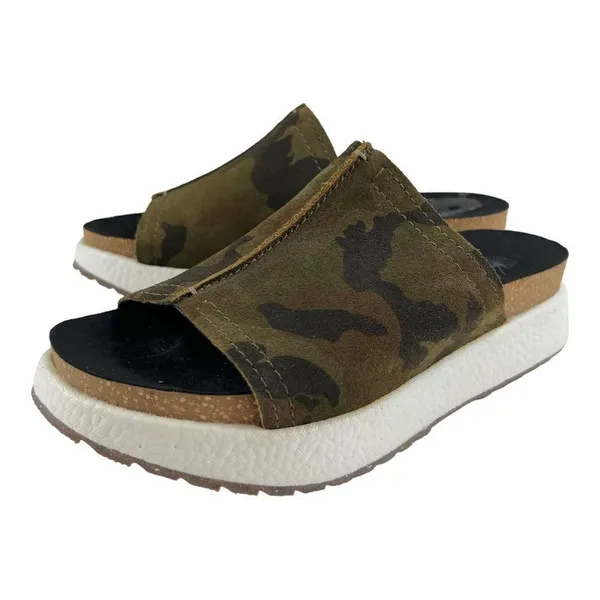 OTBT wayside savanna camo leather platform slides - Image 9