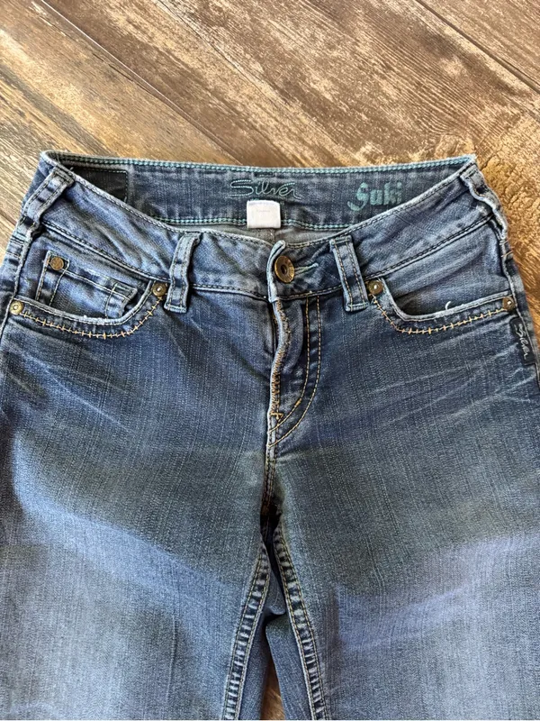 Distressed Suki Silver Jeans Medium Blue Bootcut Jeans size 27 - Image 8