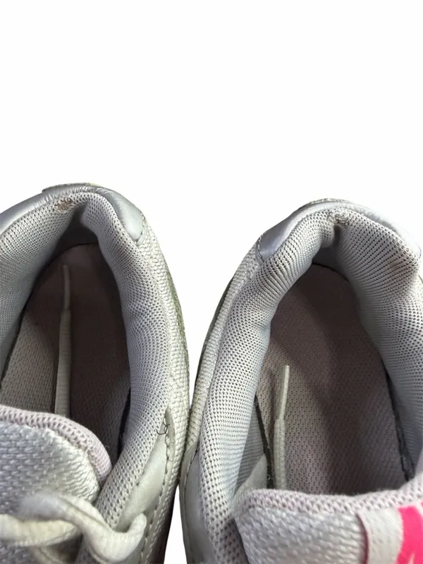 Nike Women’s Initiator - Image 5