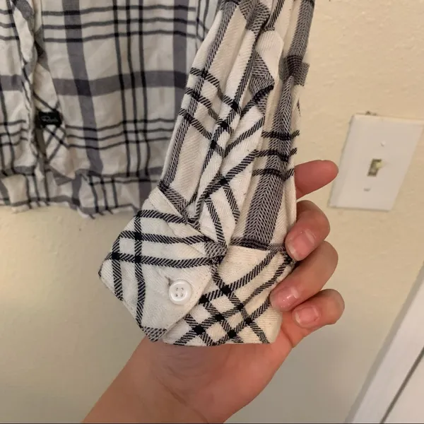Rails White and Black Plaid Soft Flannel Shirt - Image 6