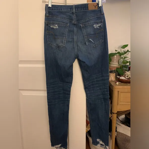 American Eagle vintage hi-rise distressed skinny jeans size 00 - Image 2