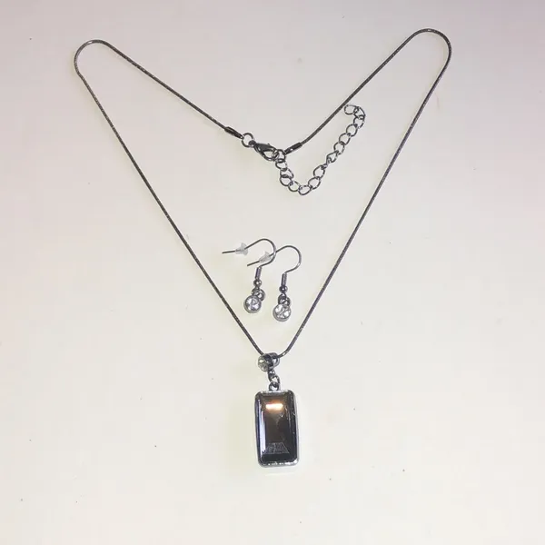 Dark Gray Smoky Gray Rectangle Pendant Necklace and Earrings Set - Image 2