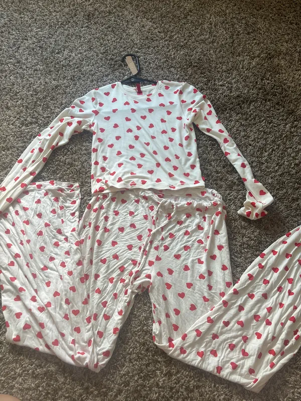 SKIMS Sleep Set - Image 2