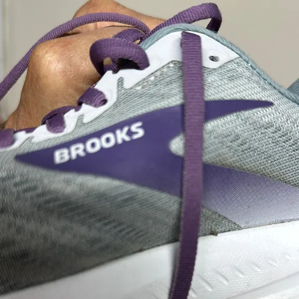 Brooks Gray and Purple Athletic Shoes for Running - Image 4