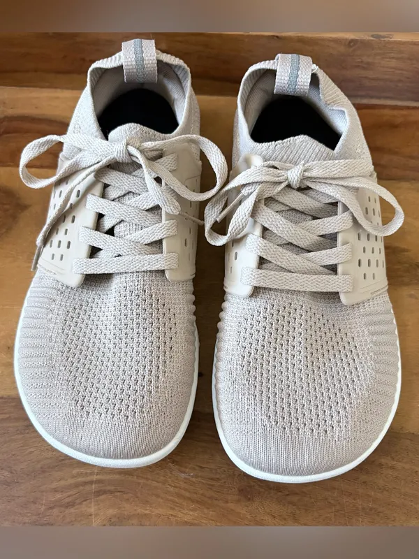 WHITIN Barefoot Sneakers Size 8 - Image 4