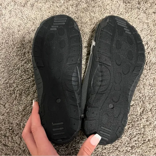 North Side Water Shoes NWT - Image 4