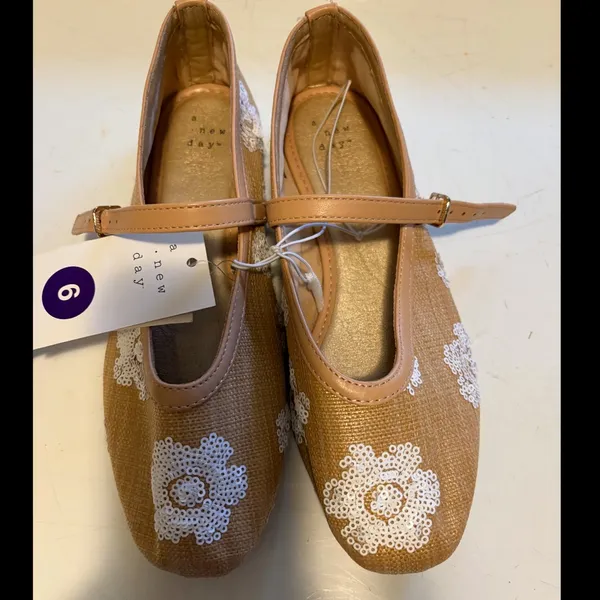 A New Day Carmel rattan sequin MaryJane Floral Flats size 6 - Image 3