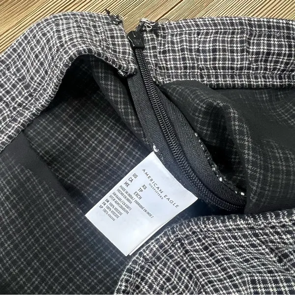 AE Plaid Mini Skirt - Image 5