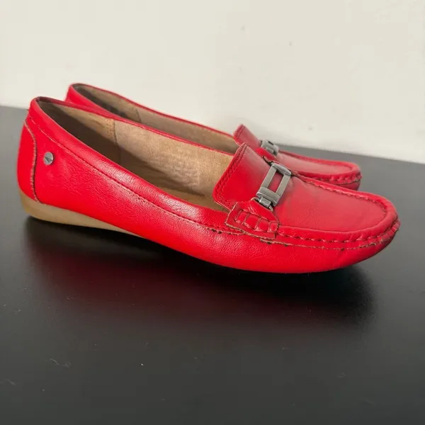Life Stride Red Faux Leather Loafers Womens 6.5 Shoes Moc Toe Slip on Silver - Image 7
