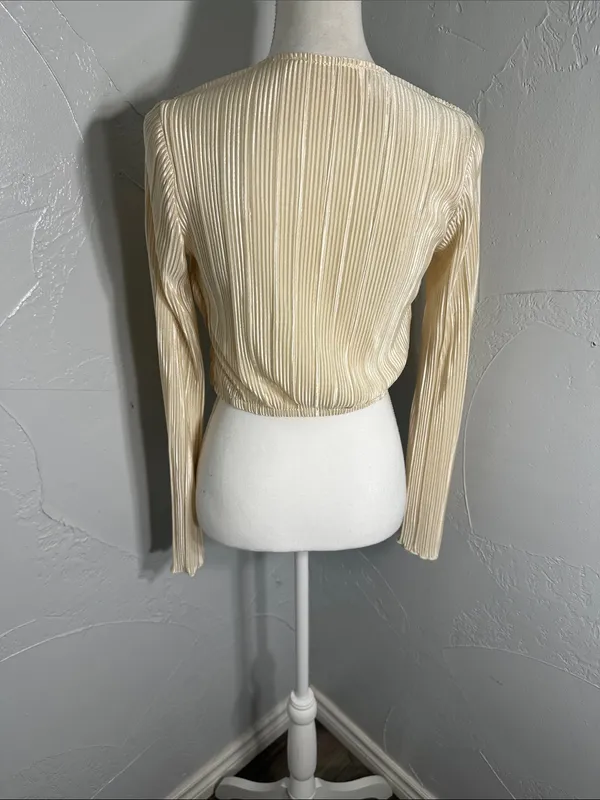12th Tribe Cream Cropped Wrap Top - Image 8