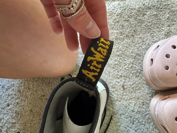Dr. Martens Doc Dr. Scholl's Martens - Image 3