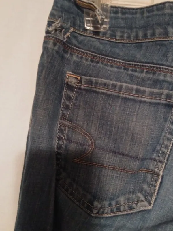American Eagle 77 8R 33x32 Straight Distressed Jeans - Image 4