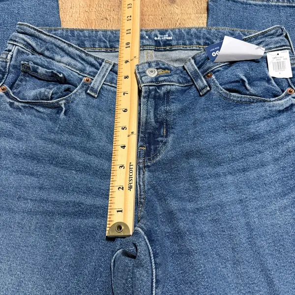 Old Navy NEW Women's Medium Wash Denim O.G. Loose Jeans Sz 8 Classic Minimalist - Image 4