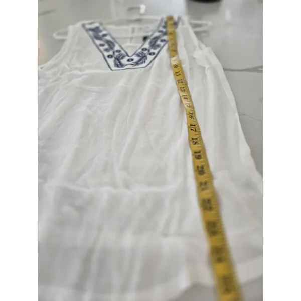 Gibsonlook Embroidered V-Neck Top White Navy Floral Blouse Women M NWT - Image 7
