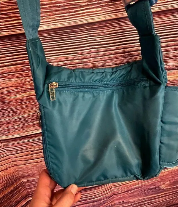 Lug Crossbody shoulder Bag. Blue. Size: One Size. - Image 8