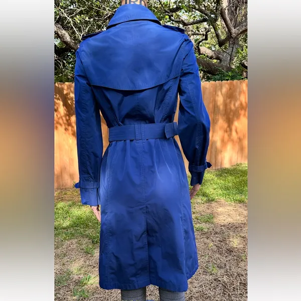 Burberry Royal Blue Double-Breasted Trench Coat - Image 3
