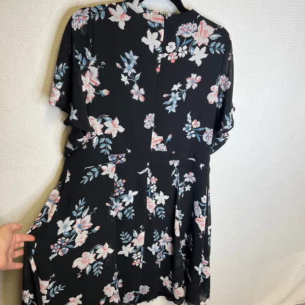 Torrid Black Floral Chiffon Tie Neck Flutter Sleeve Mini Dress Plus Size 18 - Image 3
