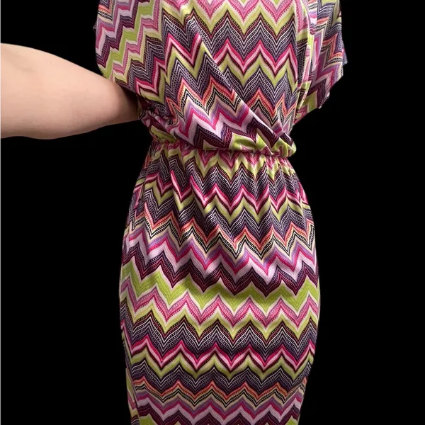 Chevron Patterned Large Maxi Dress. Elastic waist cap sleeves. - Image 4