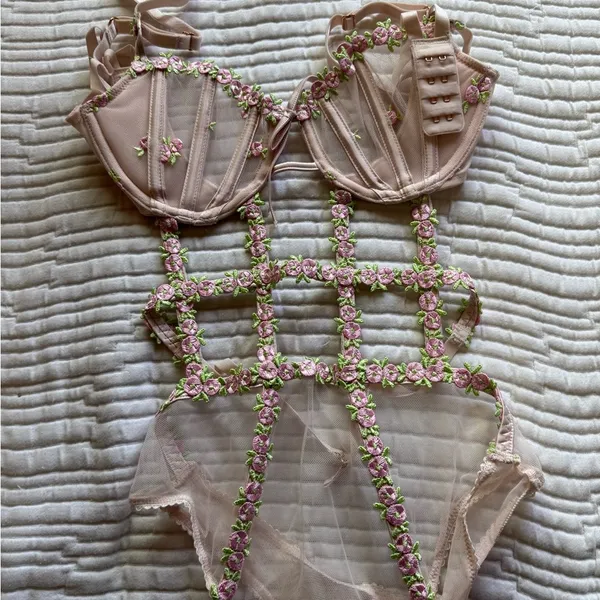 Victoria's Secret Wicked Unlined Lace Teddy - Image 5