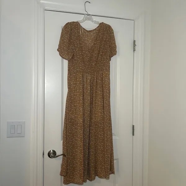 Umgee Mustard Floral V-Neck Button Front Midi Dress Puff Sleeve Size M boho - Image 6