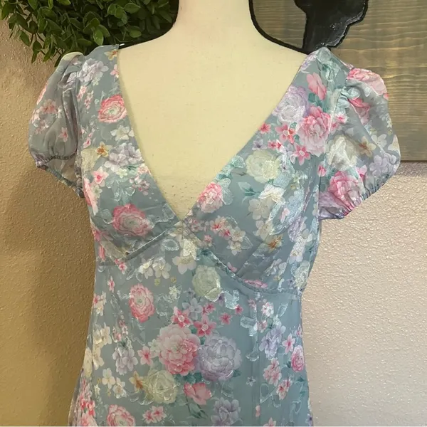 NWOT Lulus Elegant Personality Slate Blue Floral Burnout Midi Dress - Image 4