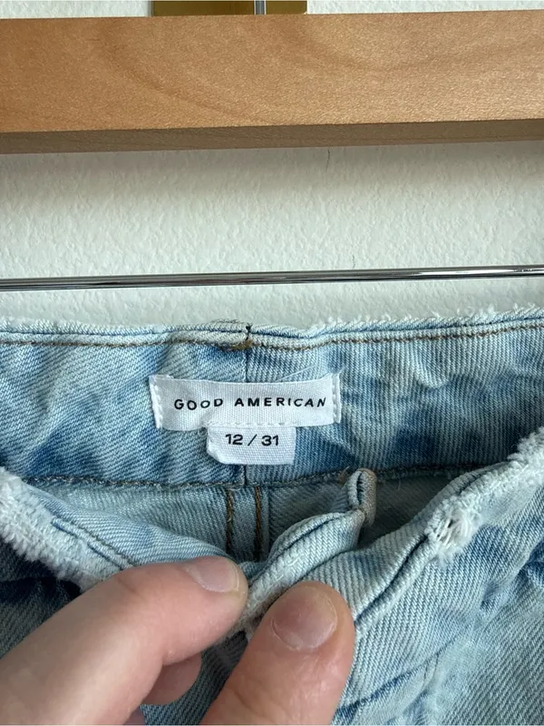 Good American Good Boy Distressed Relaxed Straight Leg Jeans Light Wash Size 31 - Image 4