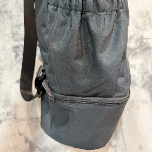 Beyond Yoga Drawstring Backpack Womens Black Nylon Gym Travel Bag OS - Image 4