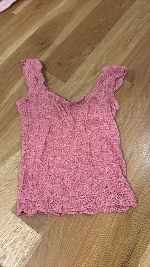 Pink tank top! - Image 2