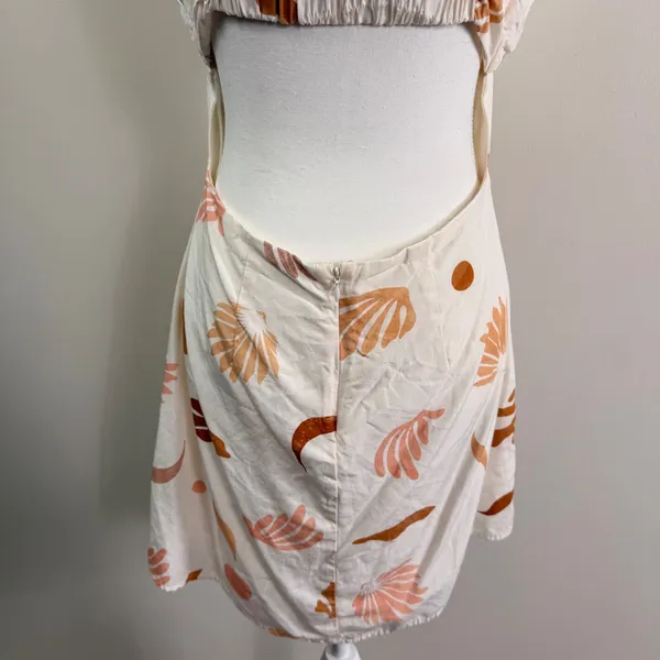 ASTR The Label Claramae Mini Dress Cream Linen Blend Celestial Open Back Medium - Image 10