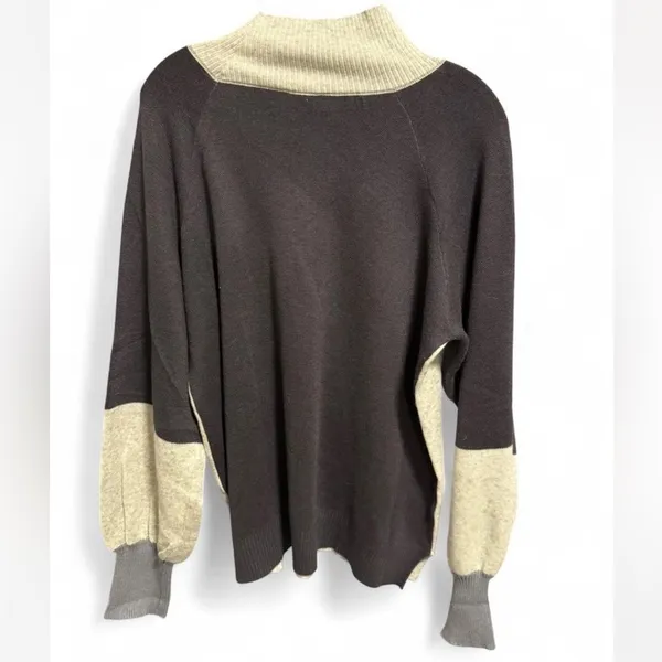 Mystree Gray and Navy Sweater - Image 8